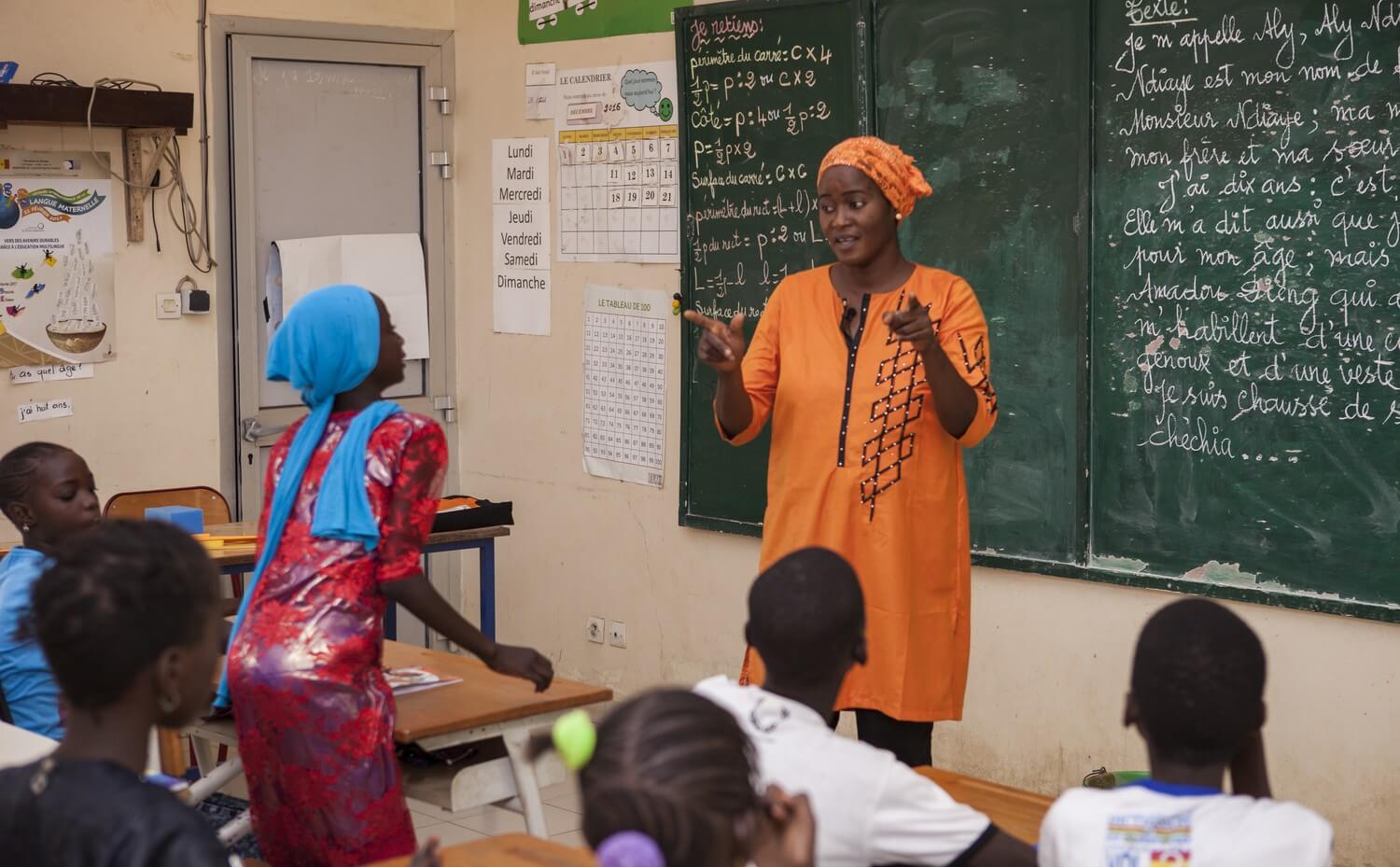 Education francais-haoussa 